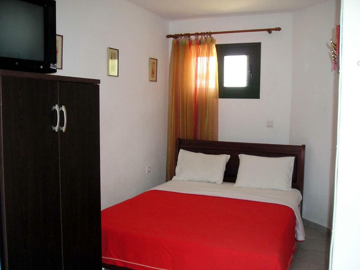 Golden Beach Inn Chrysi Ammoudia Dış mekan fotoğraf