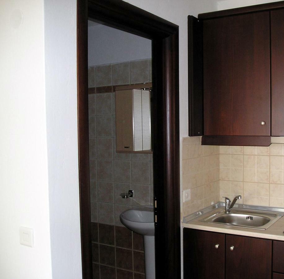Golden Beach Inn Chrysi Ammoudia Dış mekan fotoğraf